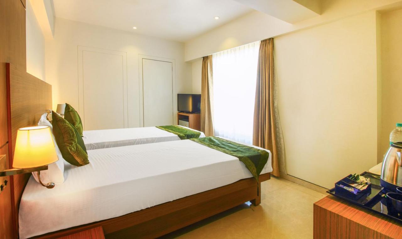Treebo Tryst Laxvas Thane Exterior photo