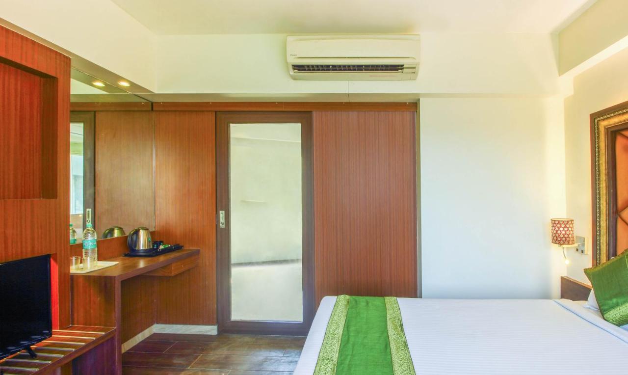 Treebo Tryst Laxvas Thane Exterior photo